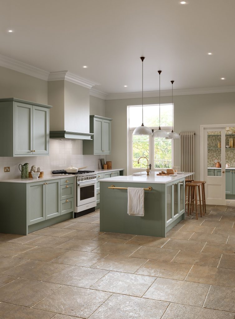 Pembridge-Reed-Green_Cameo-2-scaled