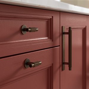 Lianna Shell and Antique Red Shaker Door 08